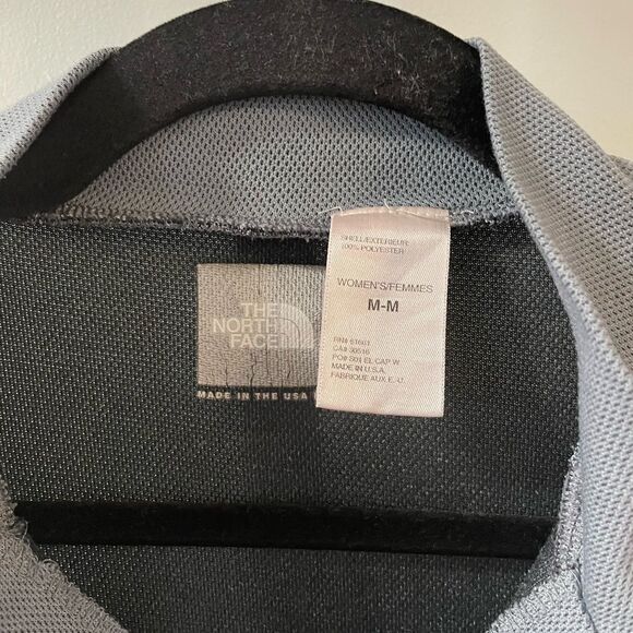 The North Face Gray Fitted Quarter Zip Jacket - Picture 3 of 4